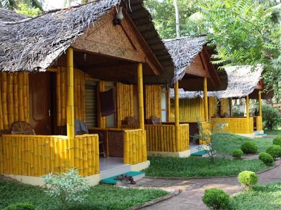Savithri Inn Bamboo Cottages & Resorts バルカラ エクステリア 写真